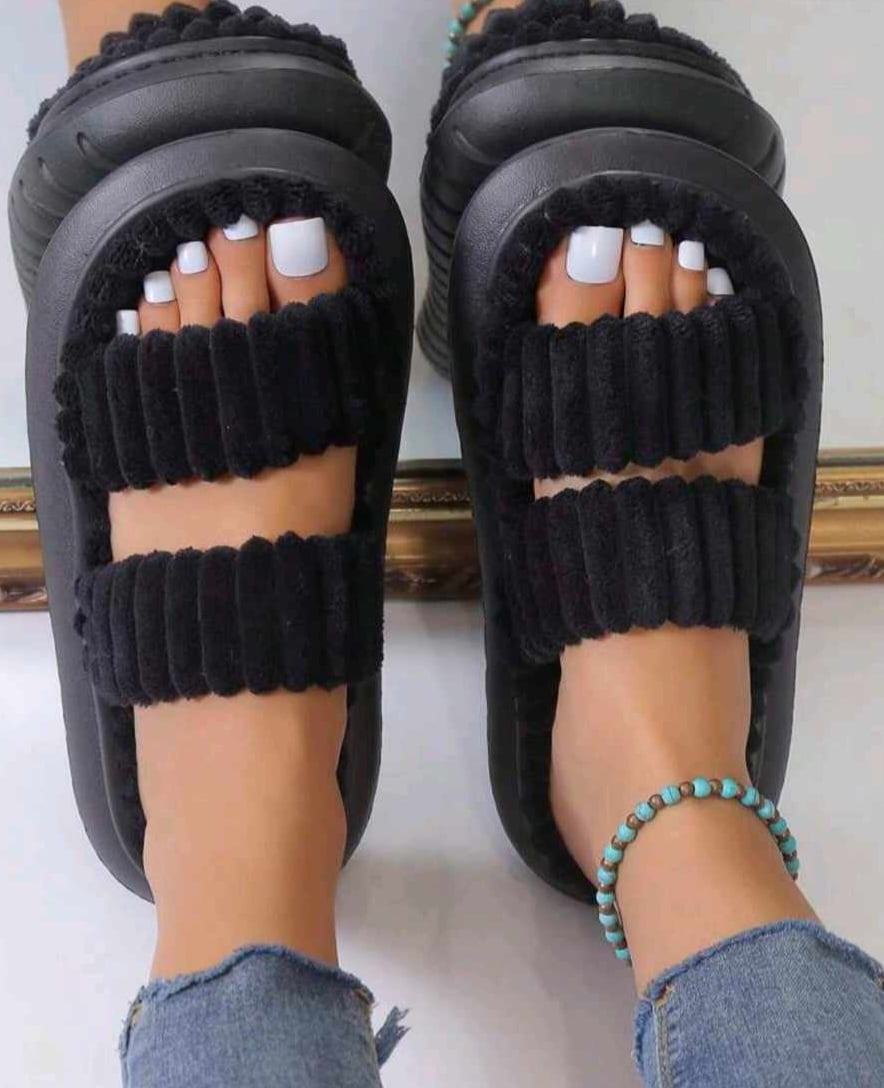 MATERNITY FLUFFY SLIPPERS (Black)