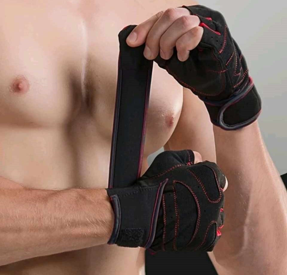 WRIST PROTECTION GYM GLOVES