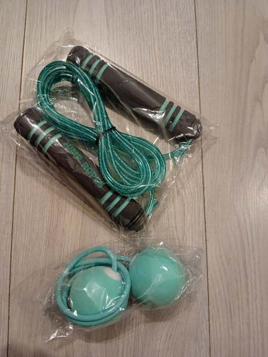 JUMP ROPES & BALLS (Green)